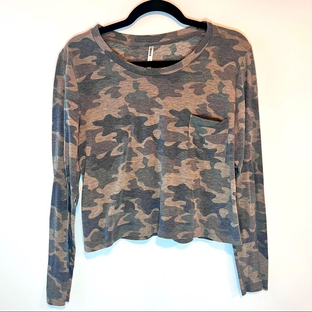 Tresics Camo Army Long Sleeve Cropped Shirt